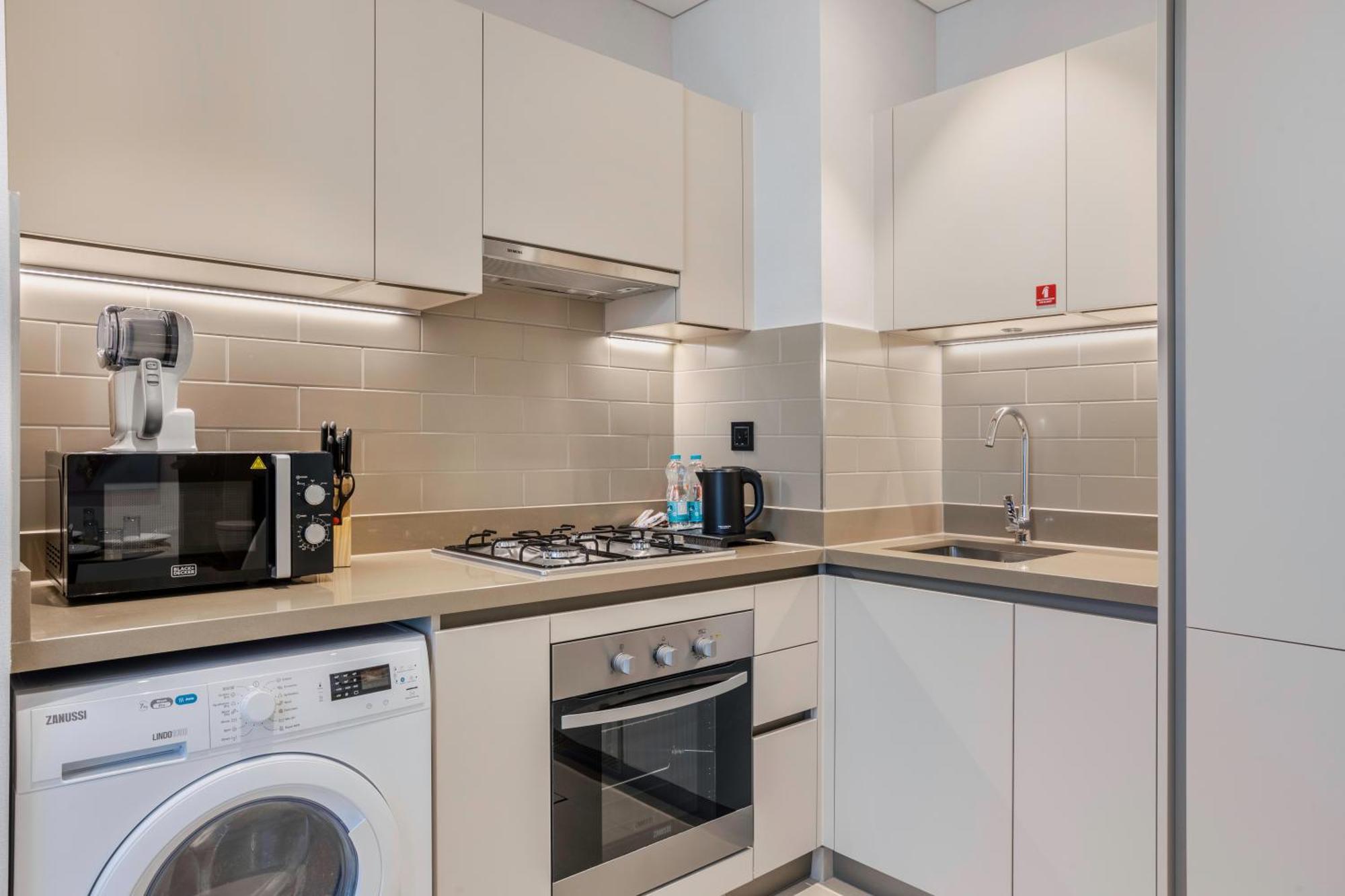 Stay By Latinem Luxury 1Br Plus Study Holiday Home Cv A2712 Near Downtown Dubái Exterior foto